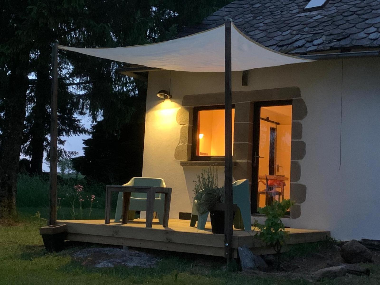 Aux Logis De Fonfroide Chez Mylene & David Panzió Marcolès Kültér fotó